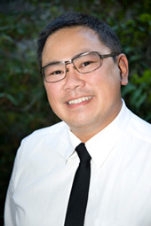 Dr. Vince Lee