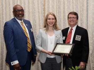 Julia Burgess Wins Award at Hinman Student Research Symposium